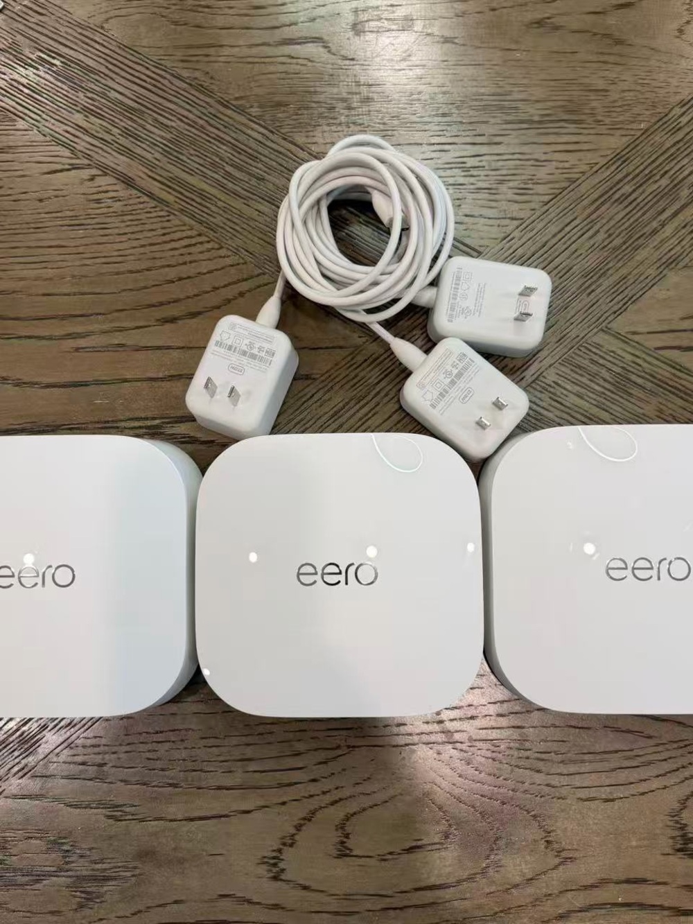 eero 3-Pack Mesh Wi‑Fi System in White with Power Adapters